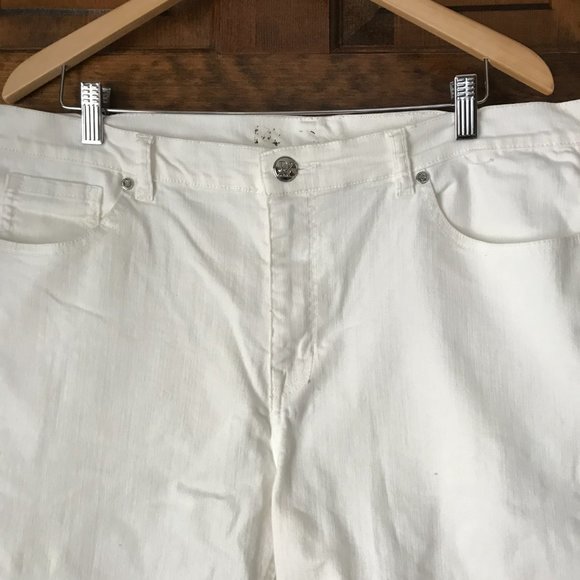 DG2 by Diane Gilman White 5-Pocket Cropped Jeans Size 18W - Picture 2 of 15